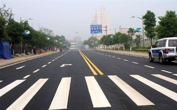 庄浪标线涂料在庄浪环氧地坪项目中的选择与应用